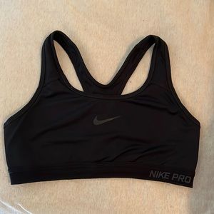 Nike Pro Sports Bra